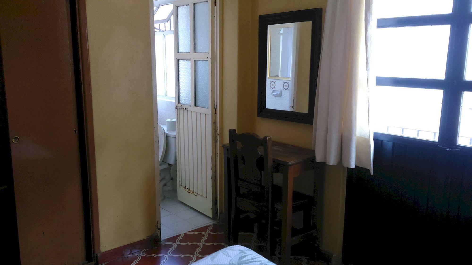 Alhóndiga Hotel